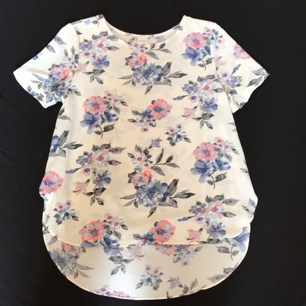 High-low floral blouse